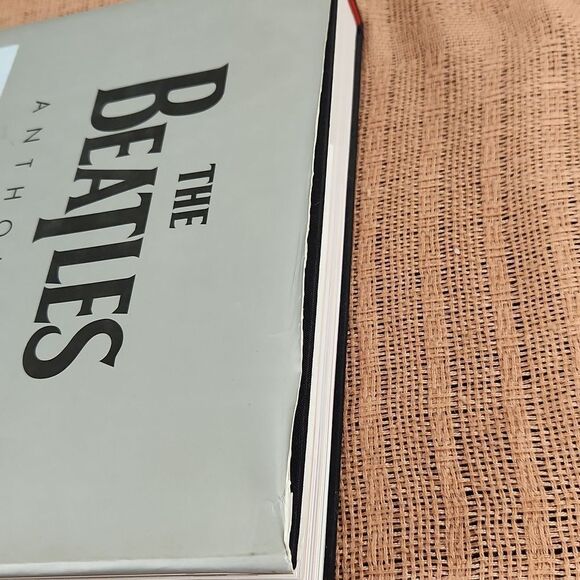 The Beatles Anthology Book By The BEATLES 2000 FIRST EDITION - Picture 10 of 11